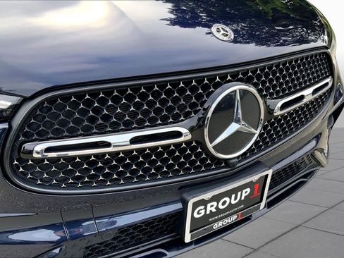 Used 2024 Mercedes-Benz GLC 300 4MATIC image 30