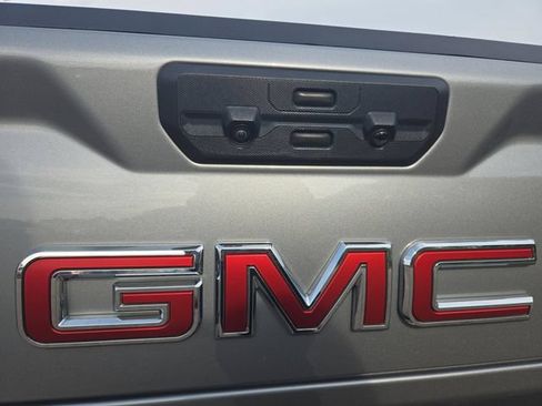 Used 2024 GMC Sierra 1500 Denali AWD/4WD image 37