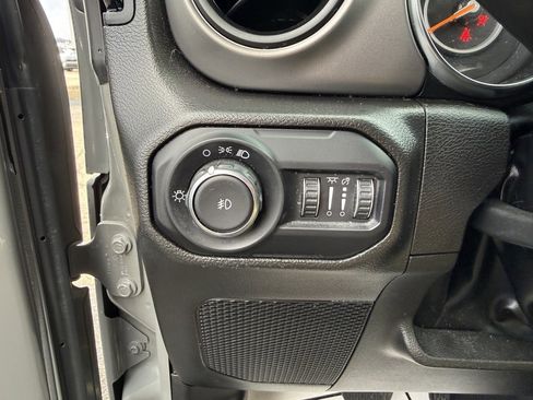 Used 2022 Jeep Wrangler Willys image 16