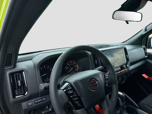 Used 2026 Nissan Frontier Pro-X w/ Pro-X Convenience Package RWD image 11