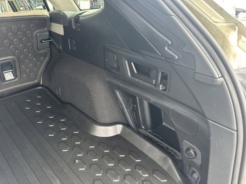 Certified 2022 Subaru Outback Premium image 28