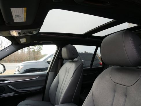 Used 2018 BMW X5 xDrive35d image 30