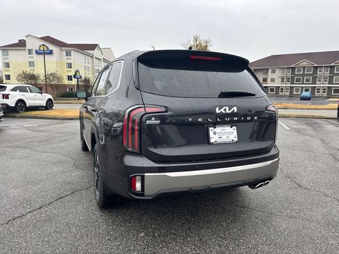 New 2025 Kia Telluride EX w/ EX Captain's Chair Package image 5