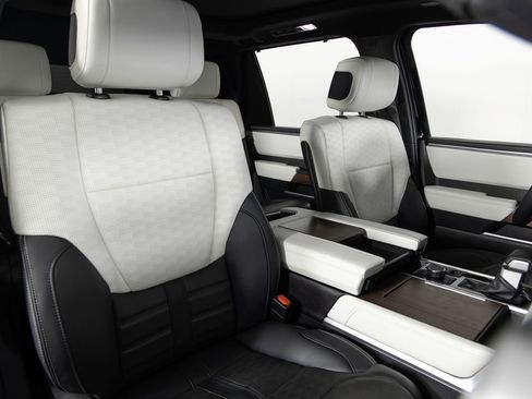 Used 2023 Toyota Sequoia Capstone image 29