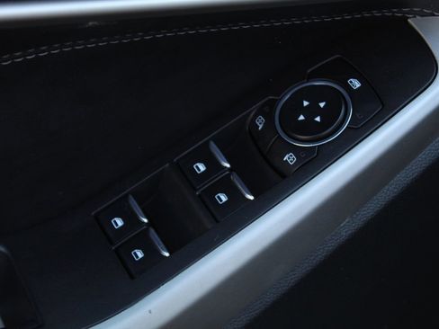 Used 2023 Ford Explorer XLT w/ Equipment Group 202A image 28