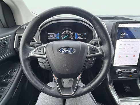 Used 2023 Ford Edge Titanium image 13