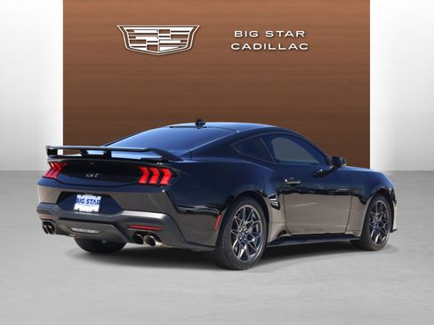 Used 2024 Ford Mustang GT Premium w/ GT Performance Package image 5