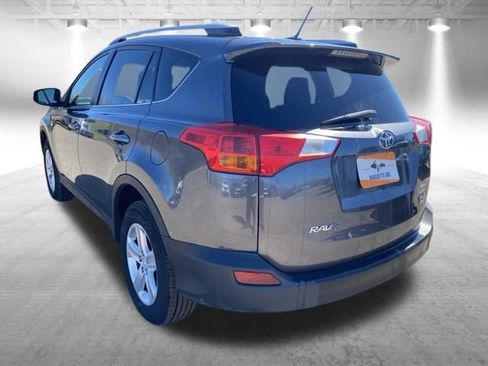 Used 2013 Toyota RAV4 XLE AWD/4WD image 9