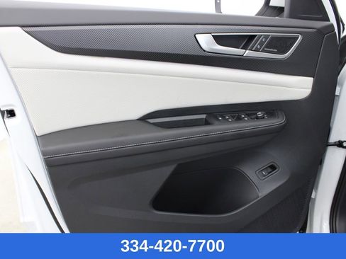 New 2025 Volkswagen Atlas Cross Sport SEL Premium R-Line image 15