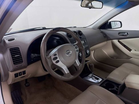 Used 2011 Nissan Altima 2.5 S w/ Convenience Pkg FWD image 7