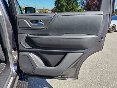 New 2025 INFINITI QX80 Pure image 7