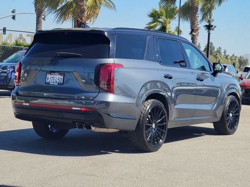 Used 2024 Hyundai Palisade Calligraphy FWD image 4