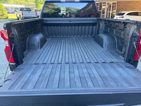 Used 2022 Chevrolet Silverado 1500 Custom Trail Boss AWD/4WD image 12