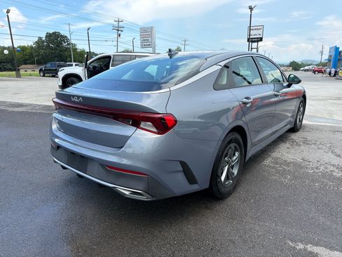 Used 2022 Kia K5 LX FWD image 8