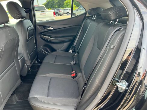 Certified 2023 Buick Encore GX Preferred w/ Cold Weather Comfort Package AWD/4WD image 5