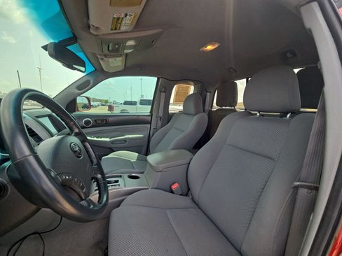 Used 2009 Toyota Tacoma PreRunner RWD image 15