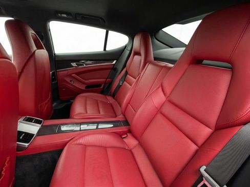 Used 2015 Porsche Panamera RWD image 5