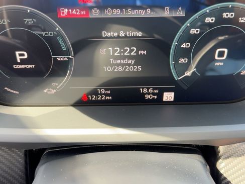 New 2025 Audi RS e-tron GT performance image 19