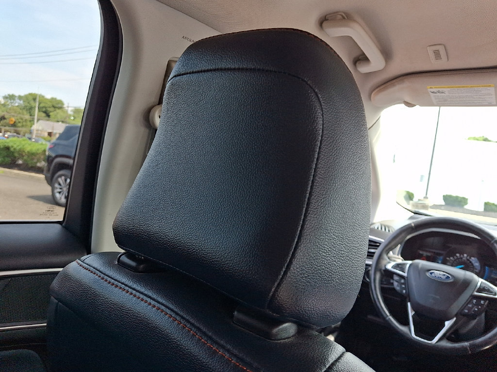 Used 2022 Ford Edge SEL w/ Sport Appearance Package AWD/4WD image 14