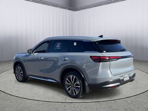 Certified 2026 INFINITI QX60 Luxe w/ Family Package FWD image 7