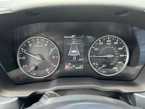 Used 2025 Subaru Forester Premium w/ Convenience Package #1 AWD/4WD image 4