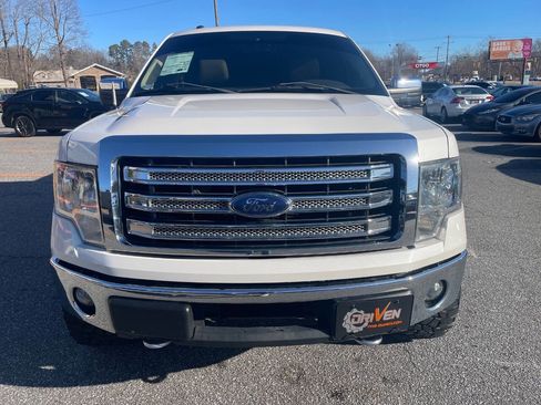 Used 2014 Ford F150 Lariat w/ Lariat Chrome Package image 6