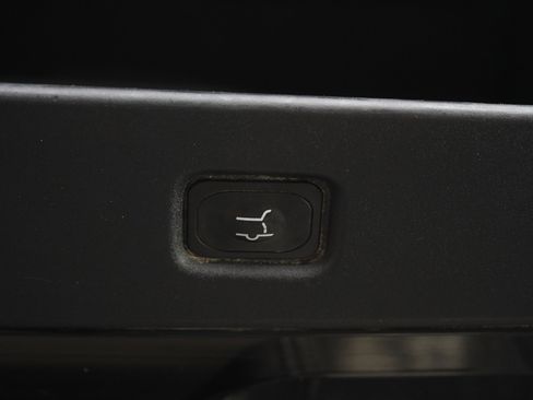 Used 2025 Ford Expedition Max Platinum AWD/4WD image 19