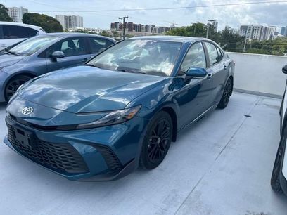 Used 2025 Toyota Camry SE w/ Convenience Package