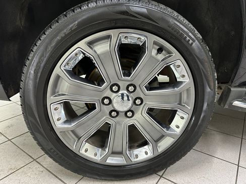 Used 2016 GMC Yukon Denali w/ Open Road Package AWD/4WD image 14