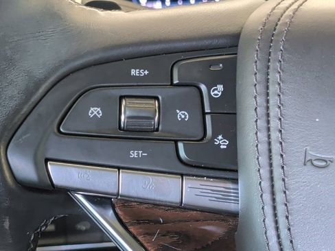 Certified 2023 Cadillac Escalade Sport Platinum w/ LPO, ONYX Package image 9