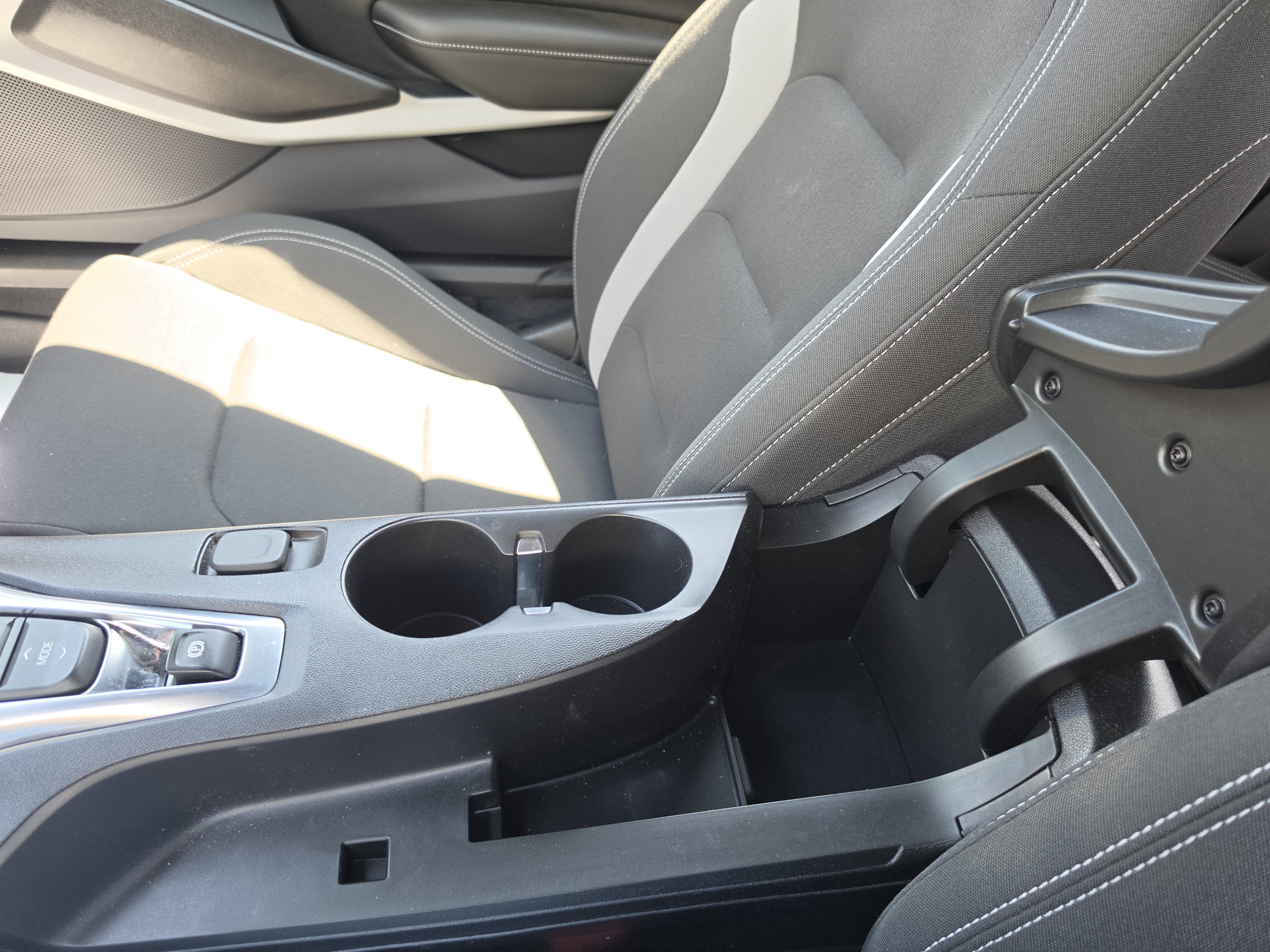 Used 2023 Chevrolet Camaro LT RWD image 33