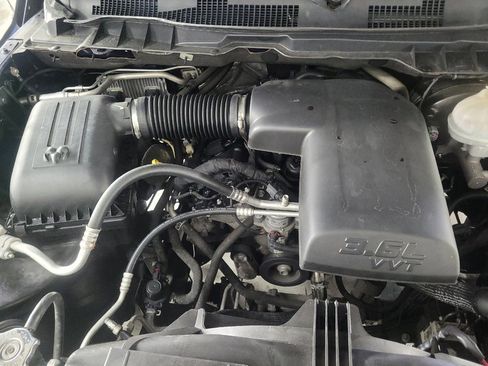 Used 2018 RAM 1500 Express RWD image 30