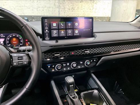 Used 2024 Honda Accord Touring image 9