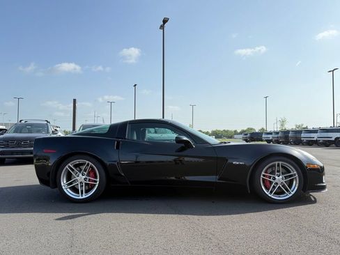 Used 2008 Chevrolet Corvette Z06 w/ Preferred Equipment Group RWD image 4