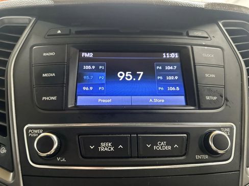 Used 2017 Hyundai Santa Fe Sport FWD image 18