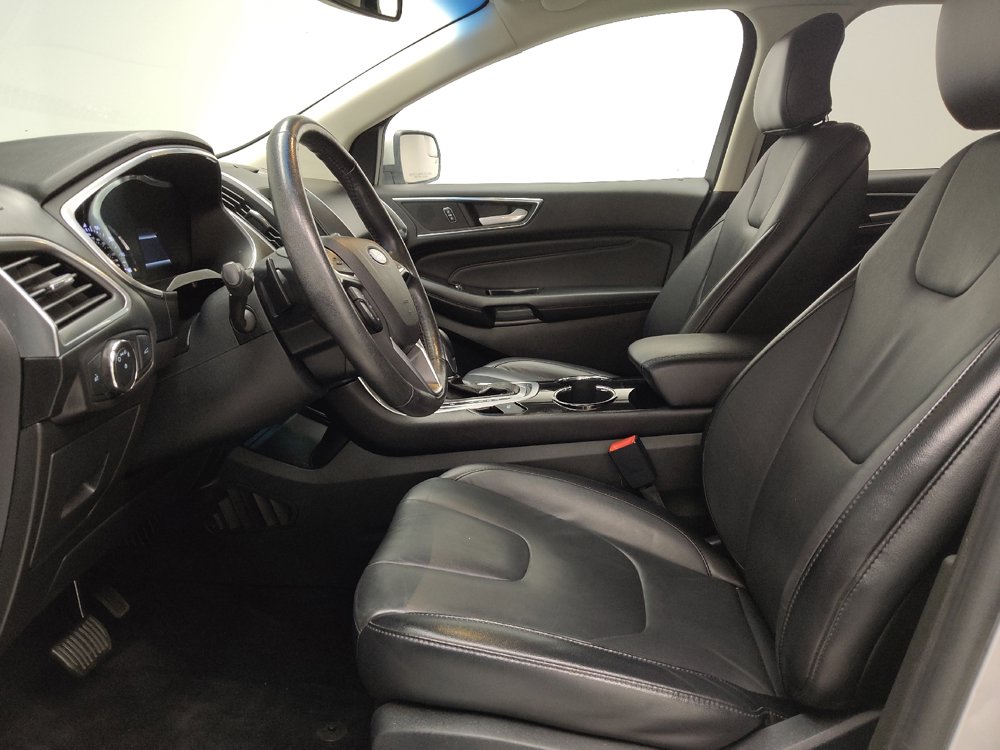 Used 2016 Ford Edge Titanium AWD/4WD image 17