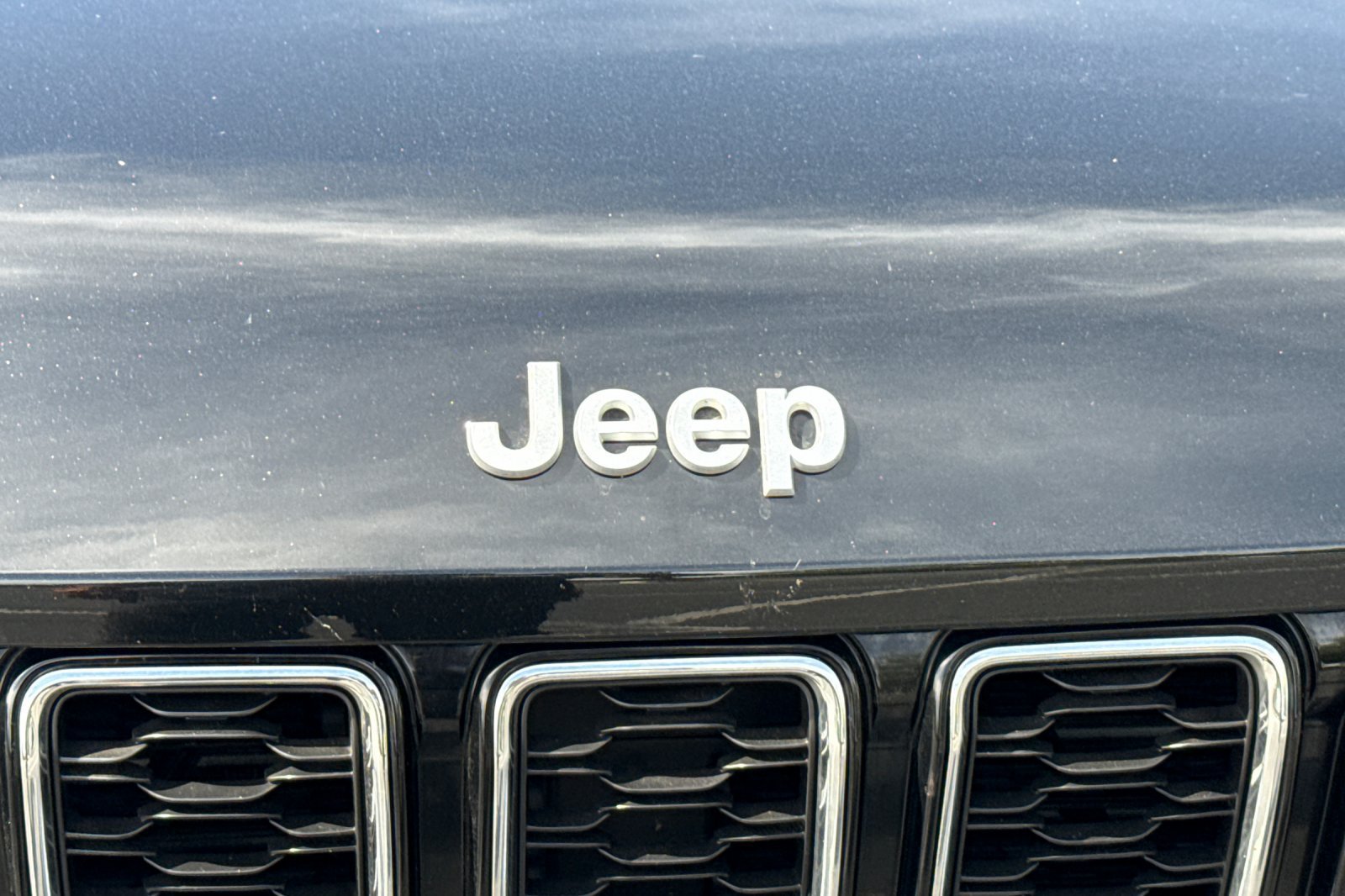Used 2024 Jeep Grand Cherokee Limited RWD image 8