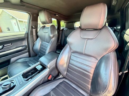 Used 2018 Land Rover Range Rover Evoque HSE Dynamic AWD/4WD image 31