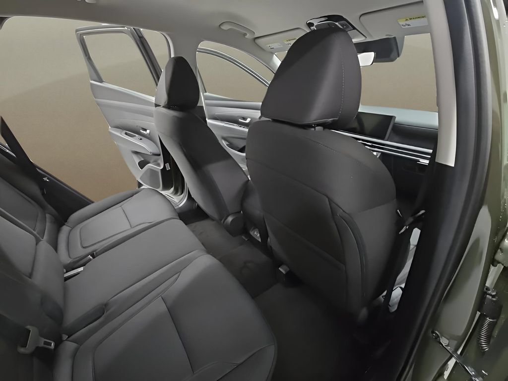 New 2026 Hyundai Tucson SE FWD image 12