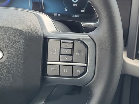 Used 2023 Ford F150 Lightning XLT AWD/4WD image 13