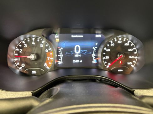 Used 2024 Jeep Compass Latitude AWD/4WD image 21