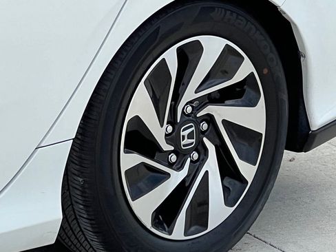Used 2017 Honda Civic LX image 4