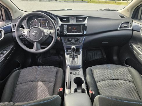 Used 2019 Nissan Sentra SR FWD image 40