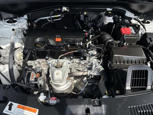 Certified 2027 Honda HR-V LX image 15