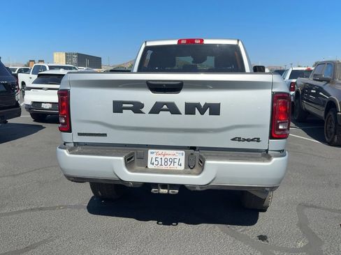 Used 2026 RAM 2500 Big Horn AWD/4WD image 7