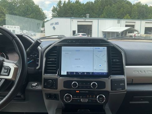 Used 2022 Ford F250 Lariat w/ Lariat Ultimate Package AWD/4WD image 20