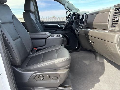 Used 2024 Chevrolet Silverado 2500 LTZ AWD/4WD image 24