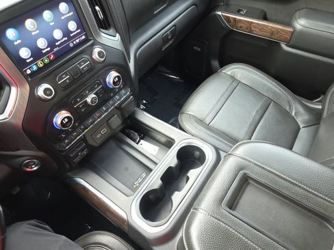 Used 2020 GMC Sierra 1500 Denali w/ Denali Ultimate Package AWD/4WD image 33