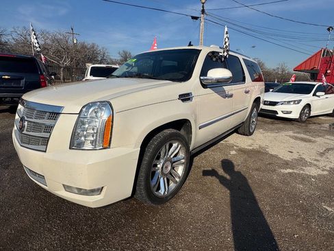 Used 2014 Cadillac Escalade ESV Platinum image 7