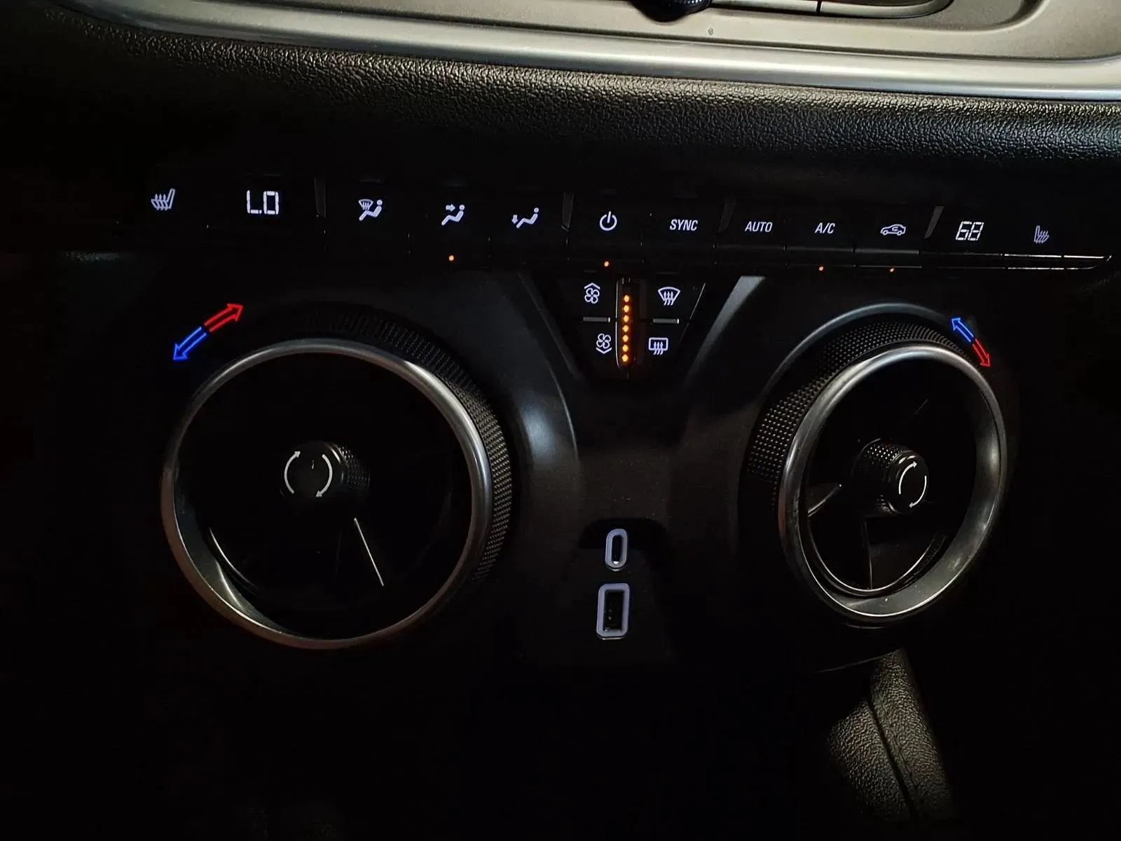 Used 2019 Chevrolet Blazer LT FWD image 20